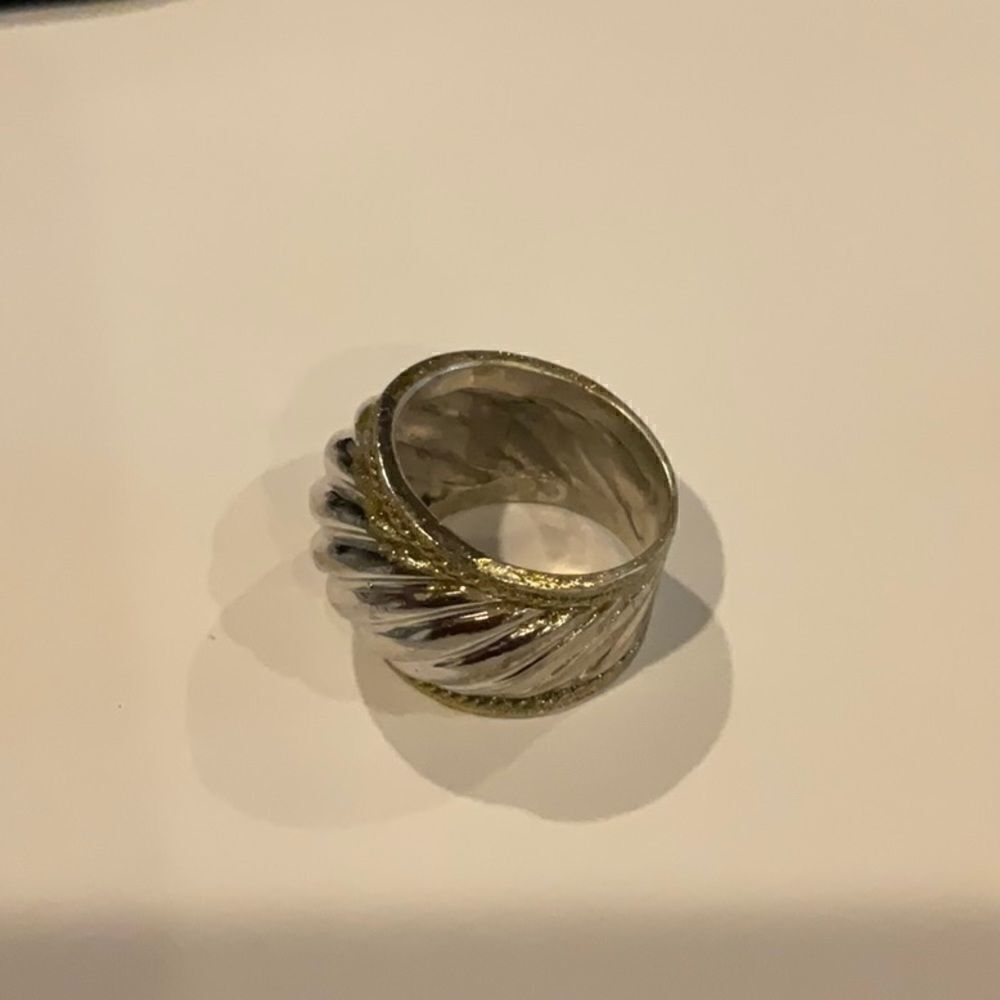 80s Silver/Gold Ring   - Picture 5 of 5
